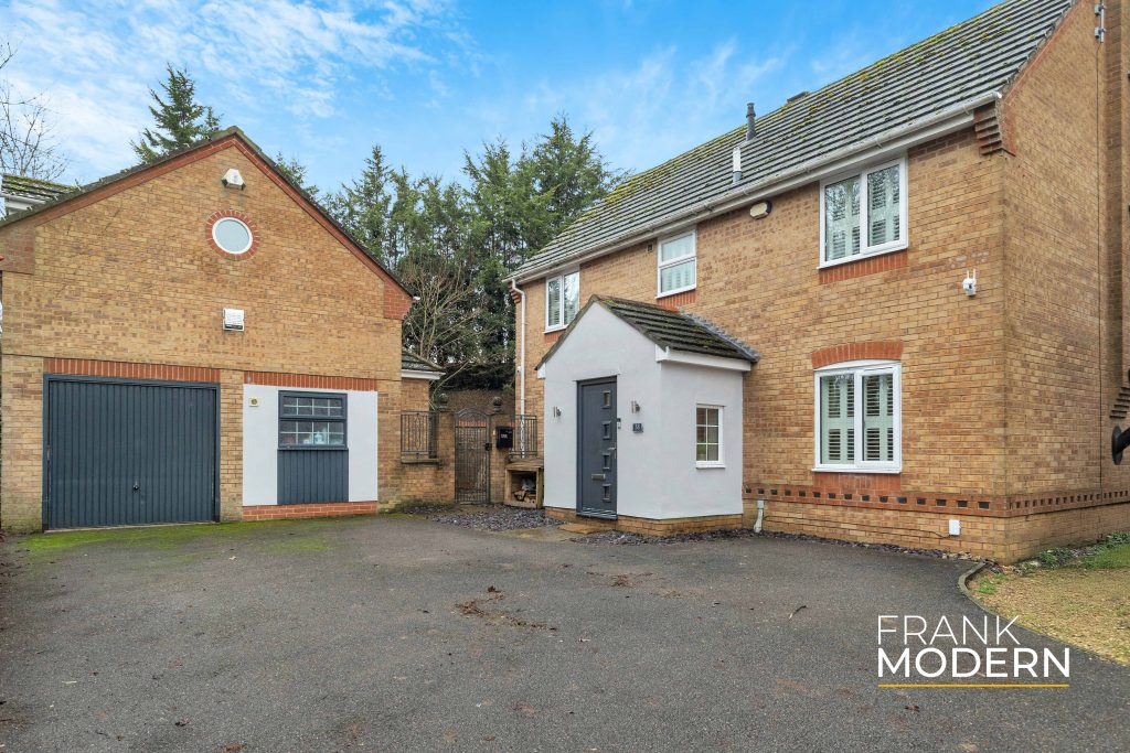 Charlock Drive, Stamford, PE9
