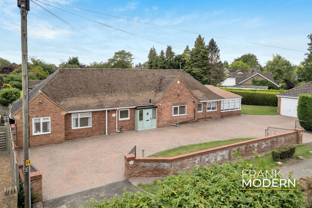 Grove Lane, Longthorpe, PE3