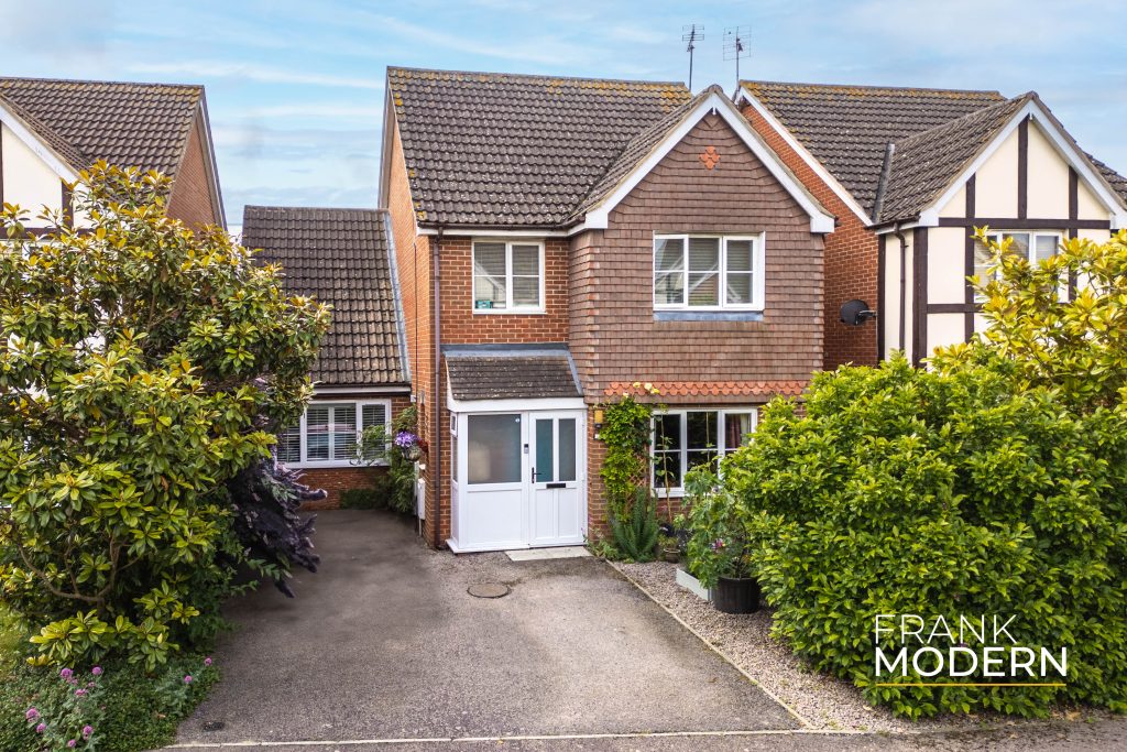 Royce Close, Yaxley, PE7